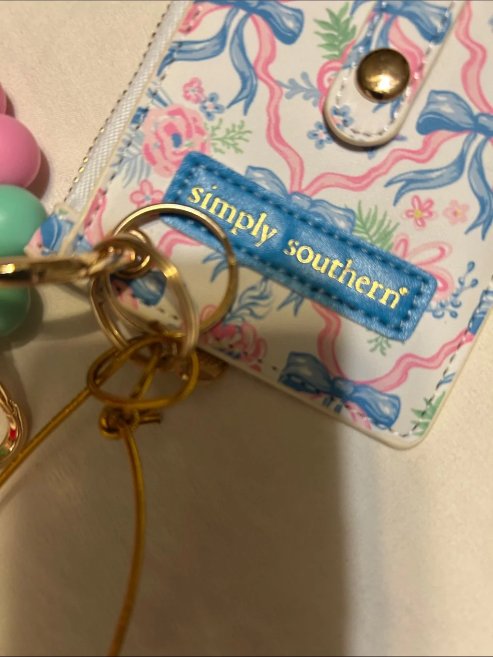 Simply Southern White Floral Cardholder with Pink, Blue & Mint Beaded Wristlet